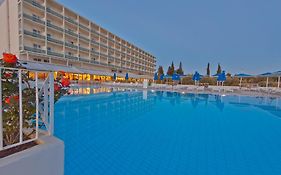 Bomo Palmariva Beach Hotel